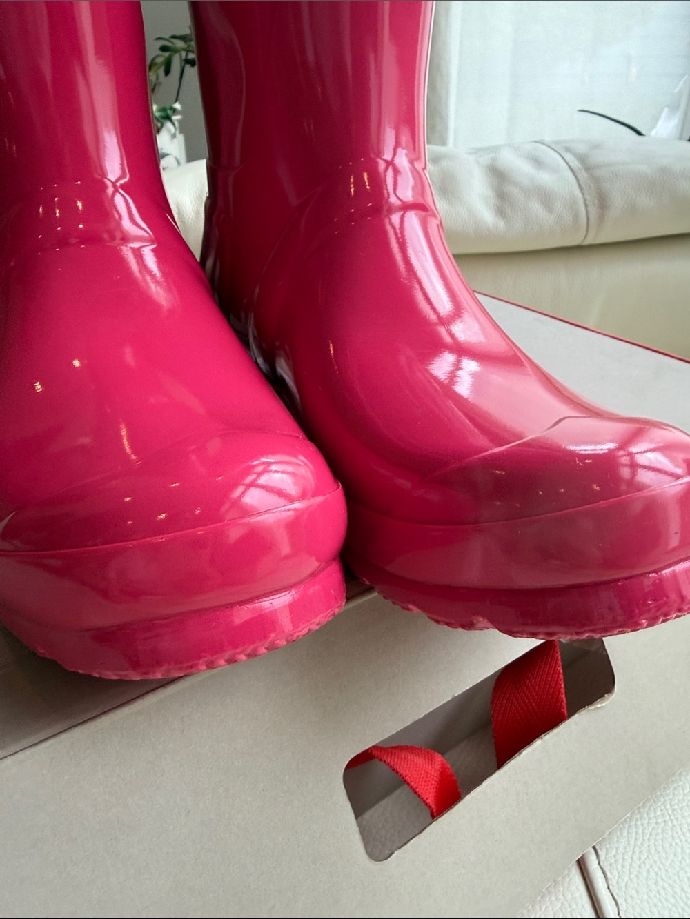 Hunter Tall Gloss Rain Boots in Hot Pink - Picture 11 of 17